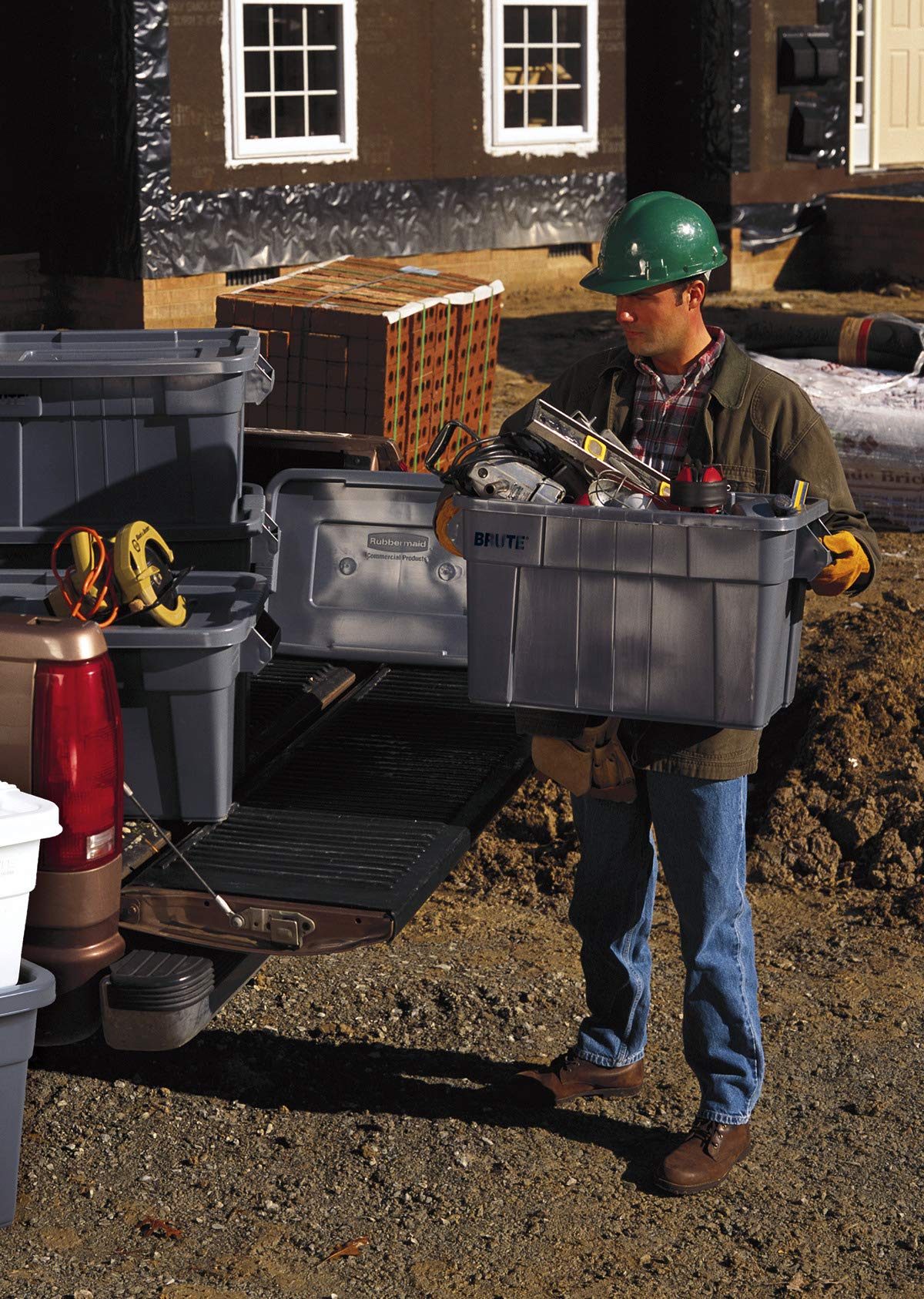 Rubbermaid Commercial Products BRUTE Tote Storage Bin with Lid, 14-Gallon, White, Rugged/Reusable Boxes for Moving/Camping/Garage/Basement Storage, Pack of 6 - Image 8